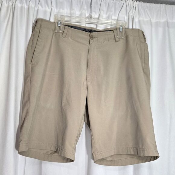 Ben Hogan Golf Performance 50 UPF sun protection tan shorts sz 38 10" inseam - Picture 3 of 7